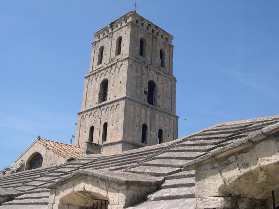  Cloître Saint-Trophime
